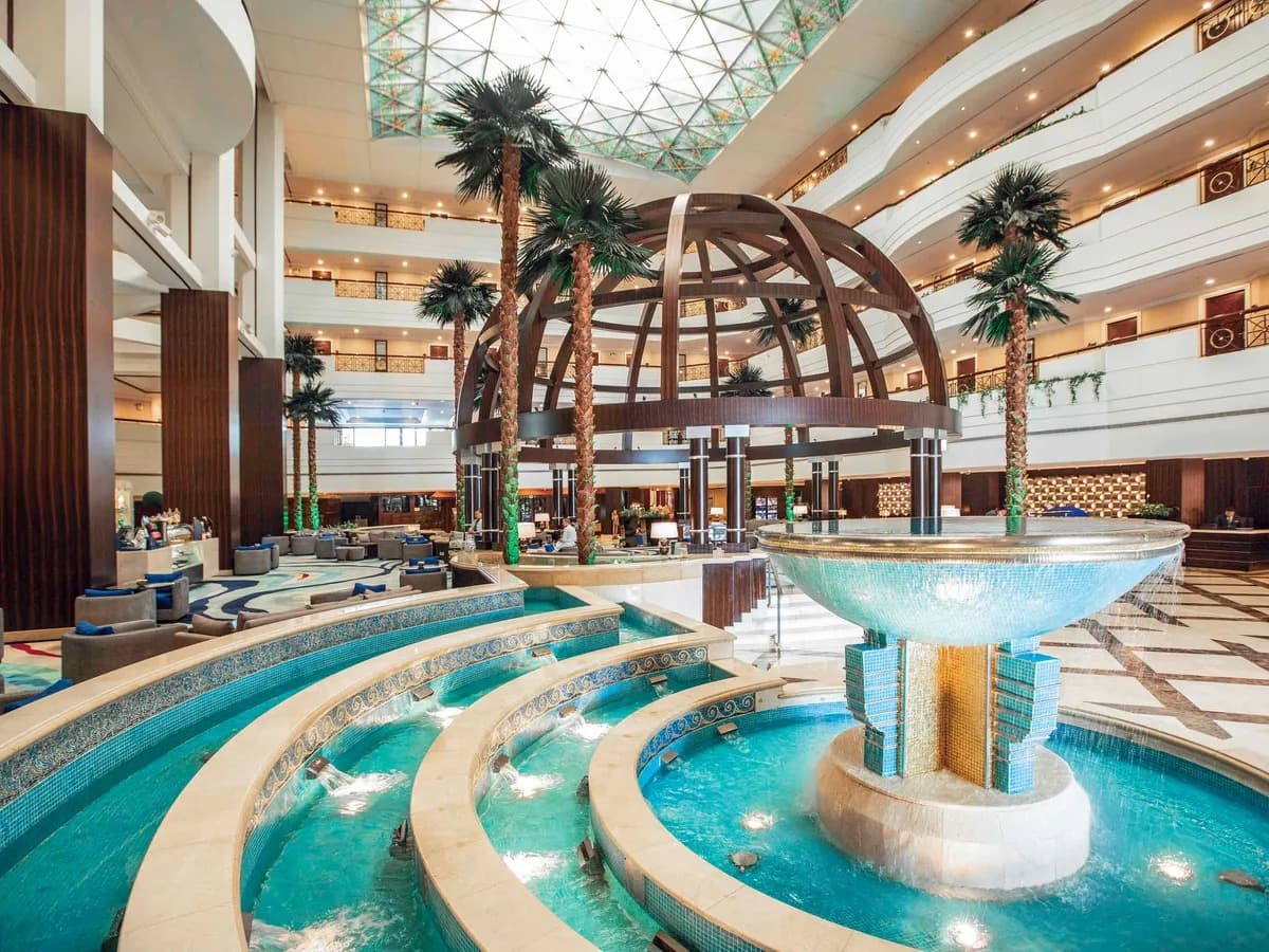 Mövenpick Grand Al Bustan